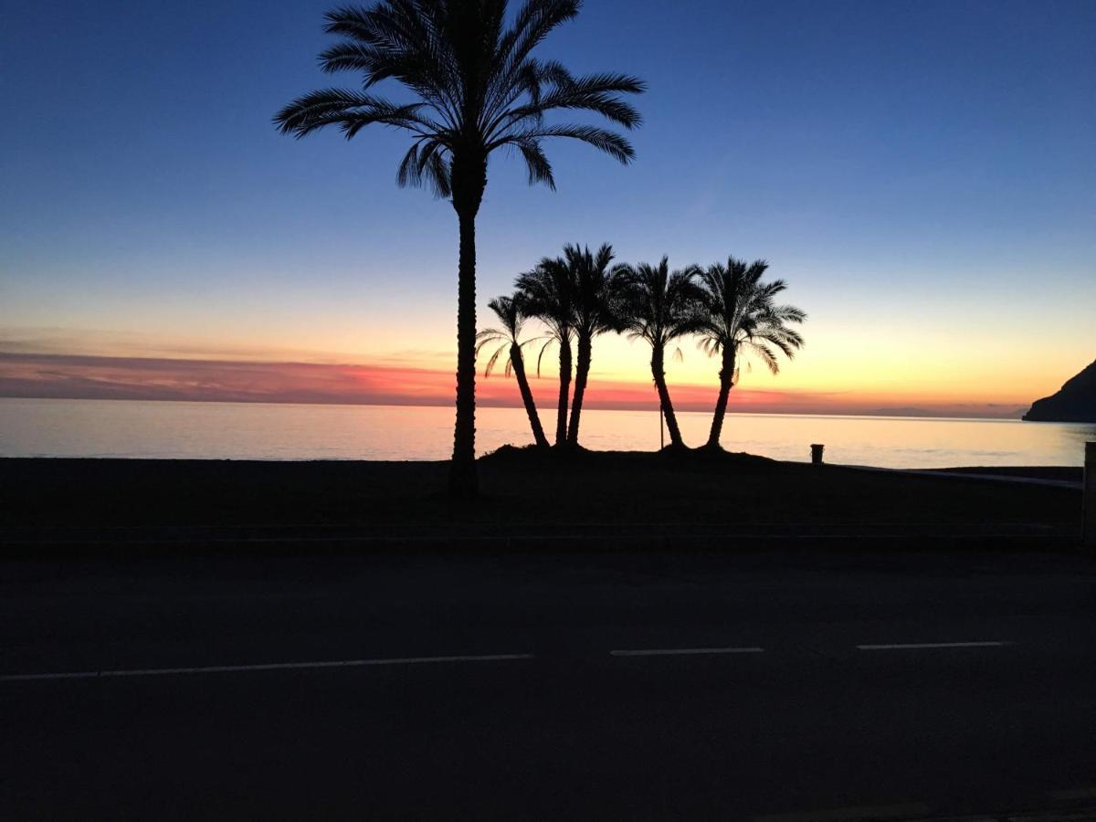 Hh Apartamento La Herradura Playa Bagian luar foto